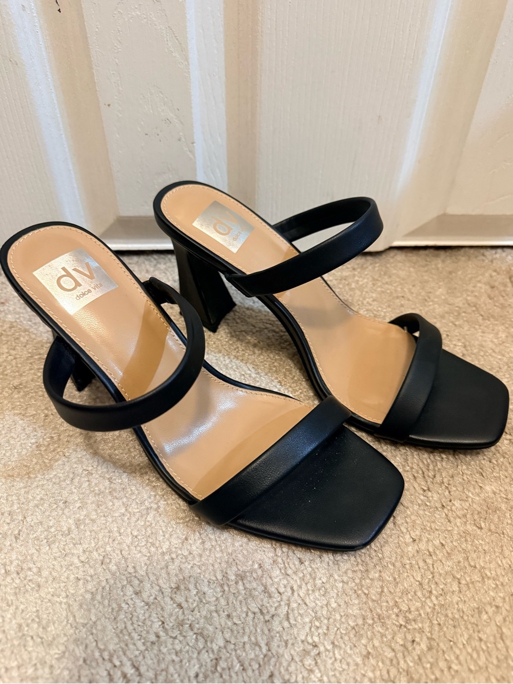 Dolce Vita Black Double-Strap Flared Block Heels - Picture 3 of 9